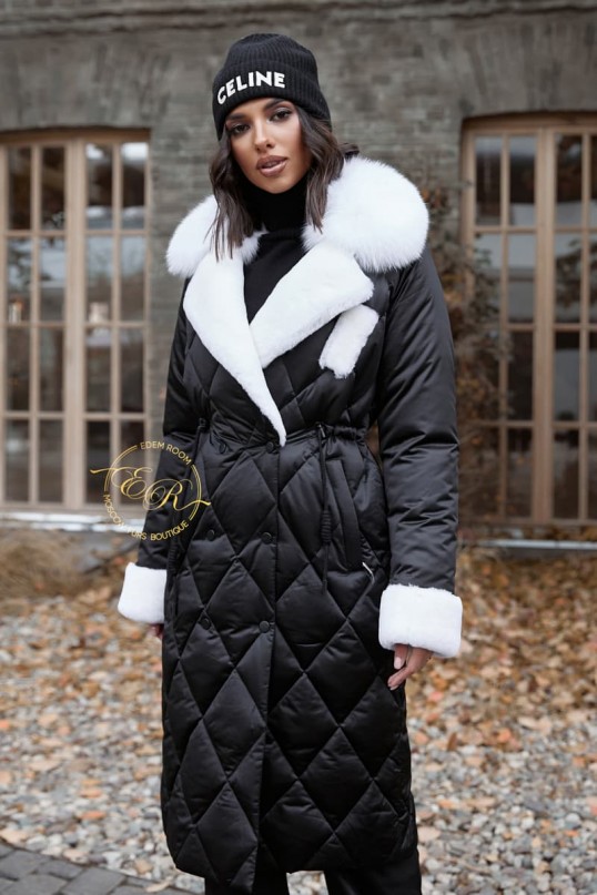 Чёрное пуховое пальто с белым мехом