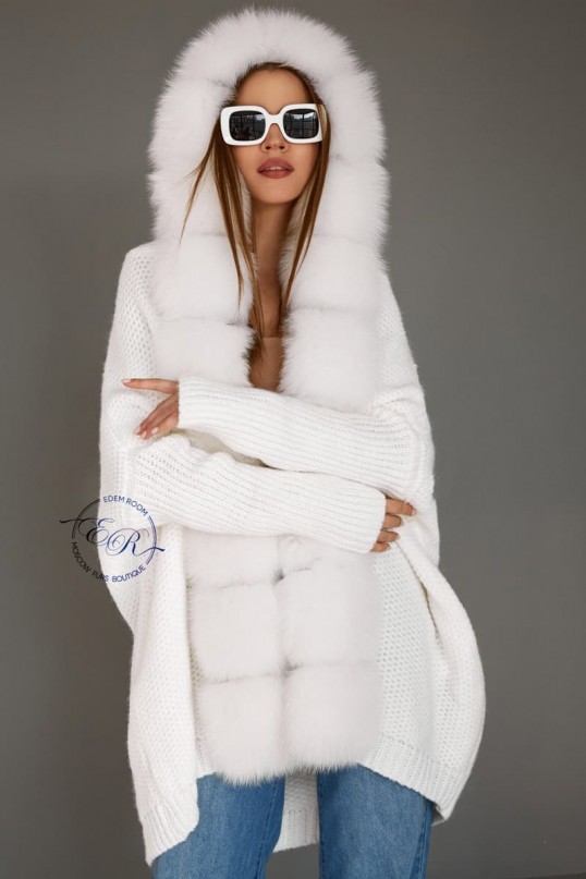 Белый кардиган с мехом песца Белый кардиган с мехом песца