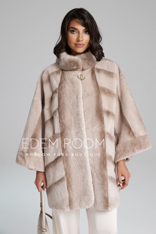 пончо из меха бобрика