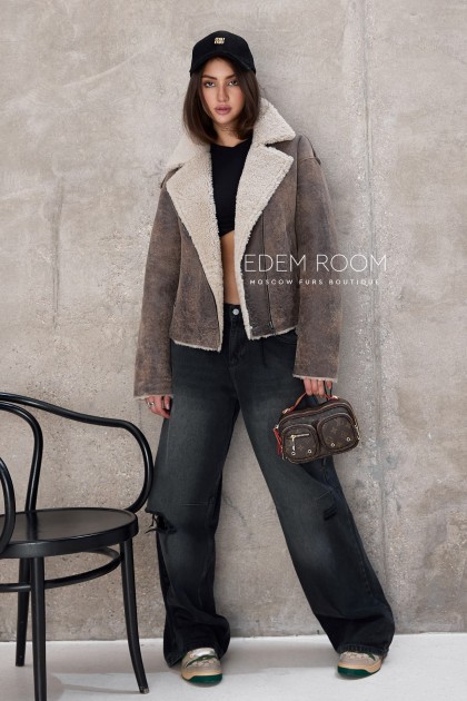 куртка - дублёнка со шнуровкой на спине