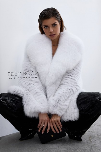 шуба из белой арктической лисы
