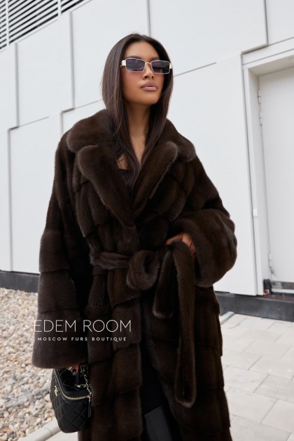 Удлинённая норковая шуба