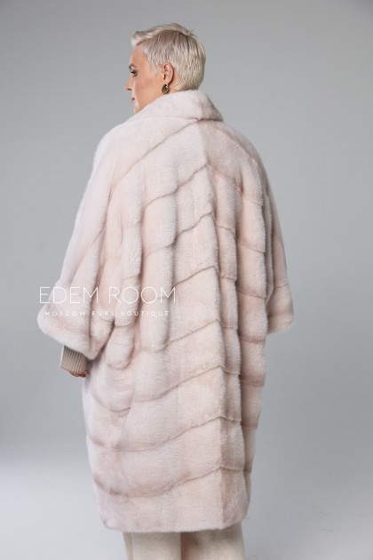 Светлая норковая шуба