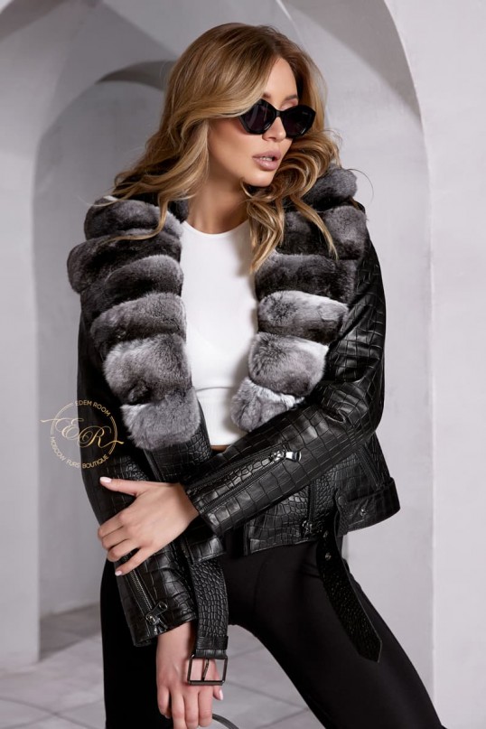 Кожаная куртка с шиншилловым воротником