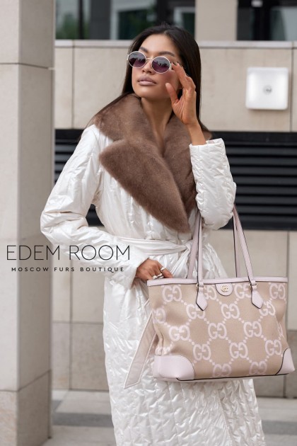 демисезонное пальто с меховым воротником