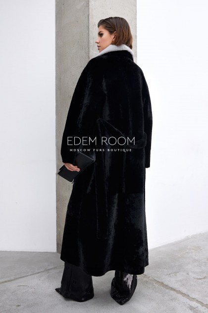 чёрная удлинённая дублёнка 