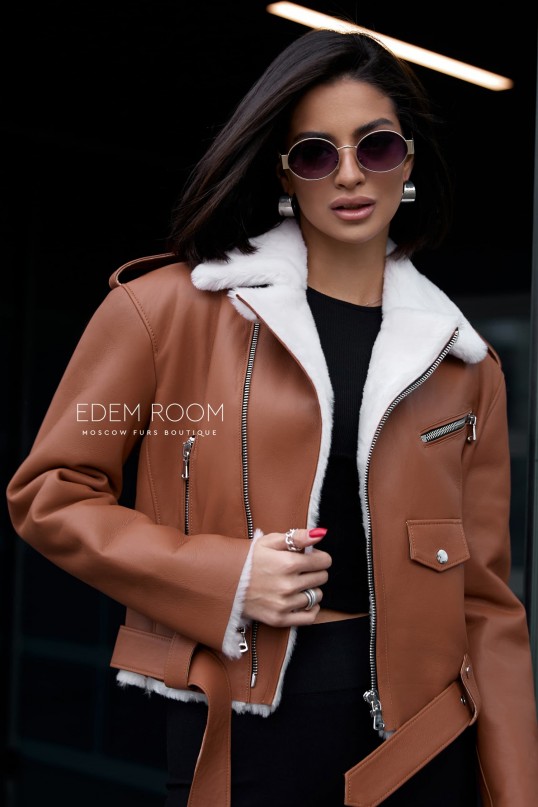 короткая куртка - дублёнка