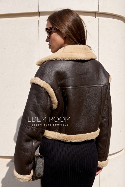 Модная короткая дублёнка