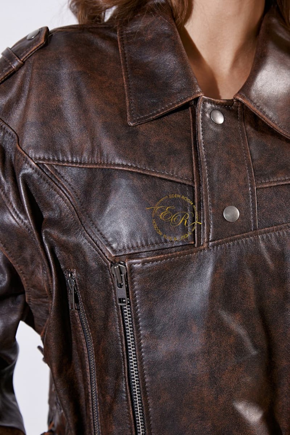 Кожаная куртка - жилетка из винтажной кожи