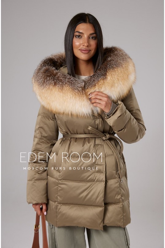 куртка - пуховик с мехом лисы