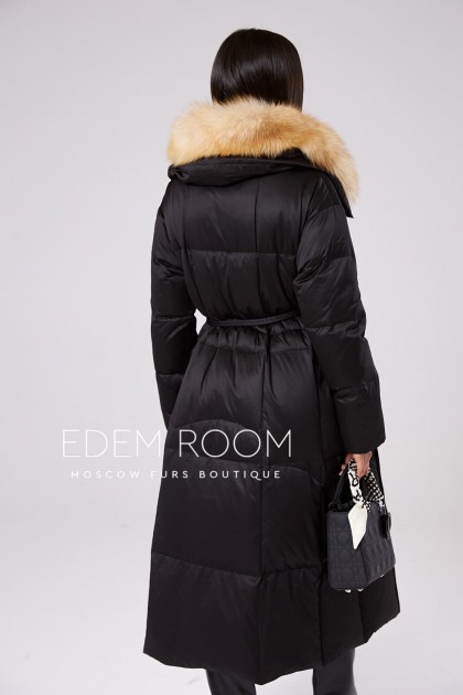 удлинённое пальто на пуху