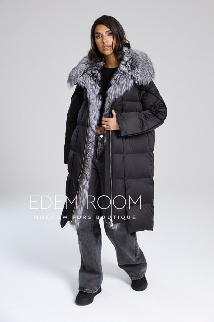 чёрное пальто на пуху