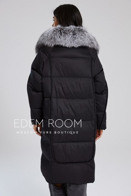 чёрное пальто на пуху