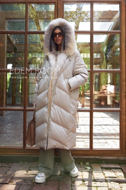 удлинённое пуховое пальто