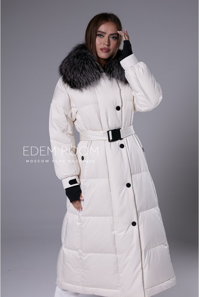 белый удлиненный пуховик