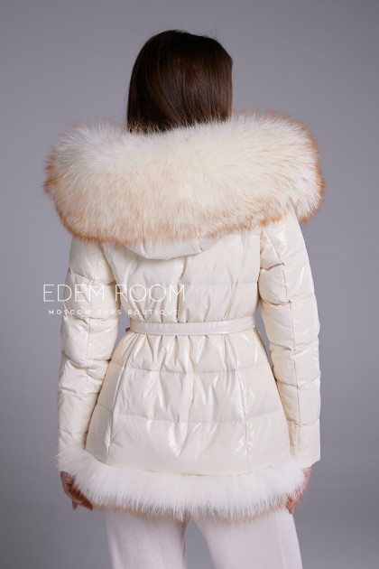 куртка - пуховик с мехом