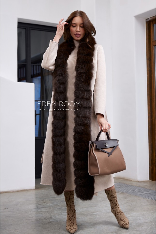 демисезонное пальто с мехом песца