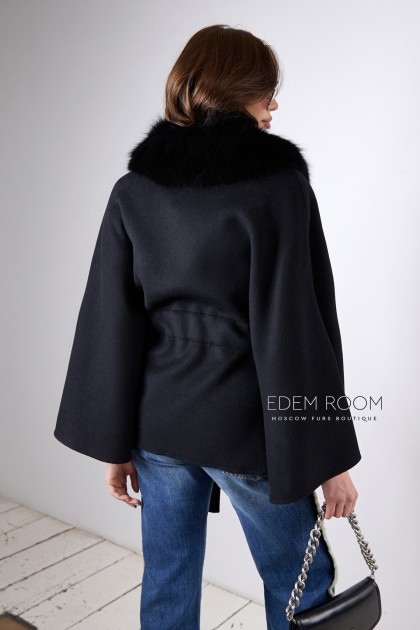 облегчённое пальто - пончо с мехом песца