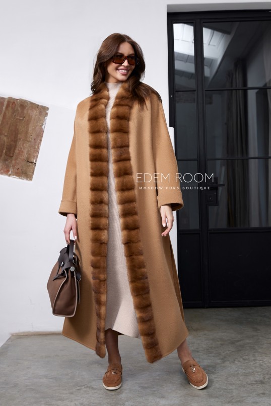 длинное пальто с мехом норки