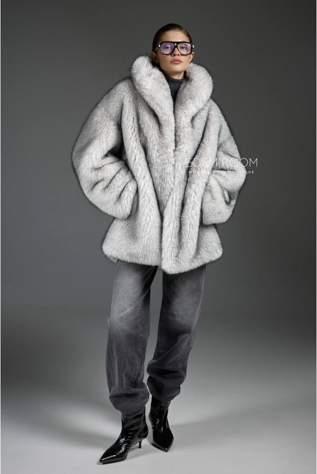 современная шубка из эко-меха