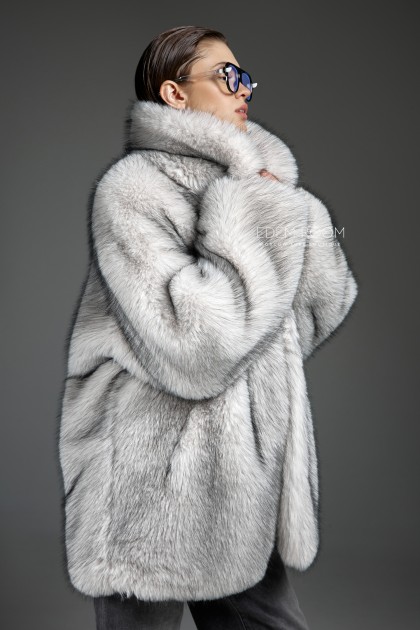 современная шубка из эко-меха