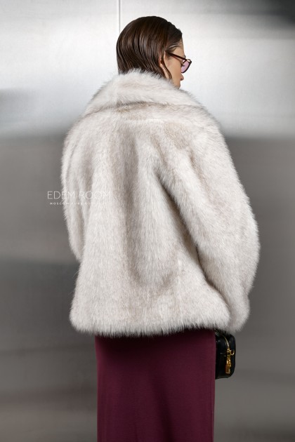 короткая шуба из эко меха