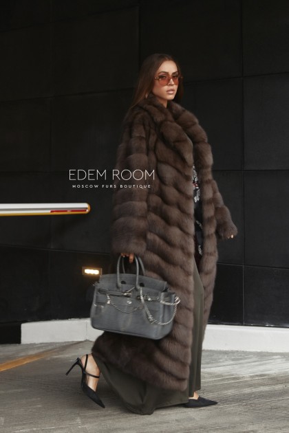 длинная шуба из куницы