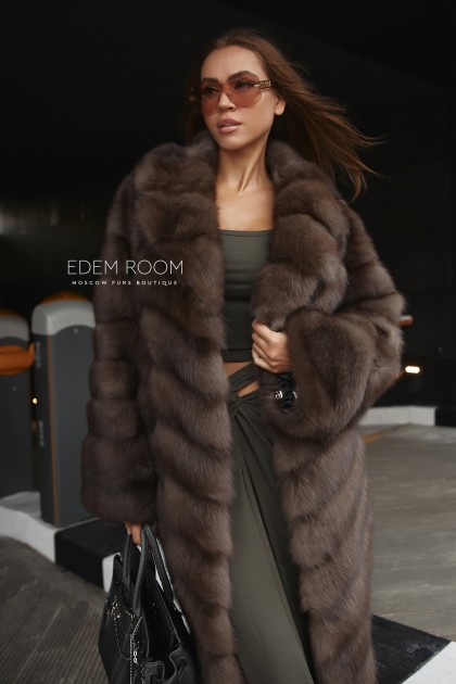 длинная шуба из куницы