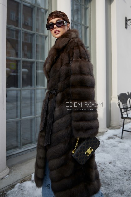 длинная шуба из куницы