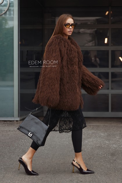 модный полушубок из ламы