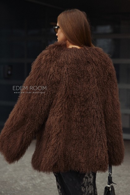 модный полушубок из ламы