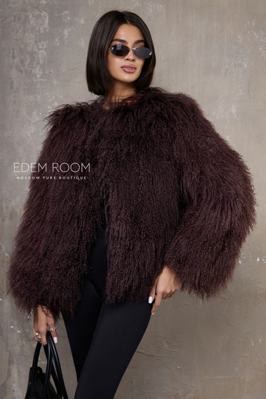 короткая шуба из ламы