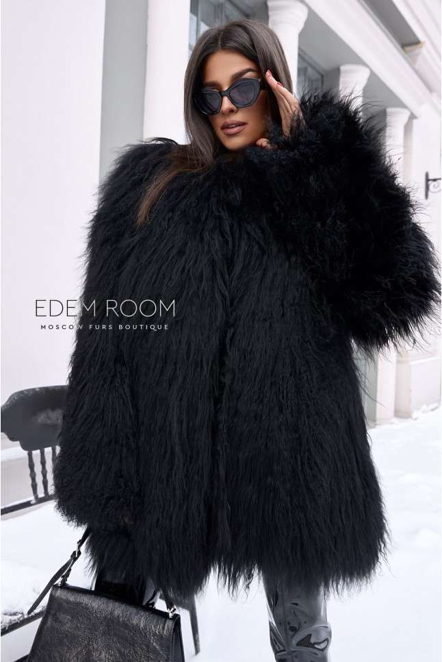 шуба из ламы средней длины