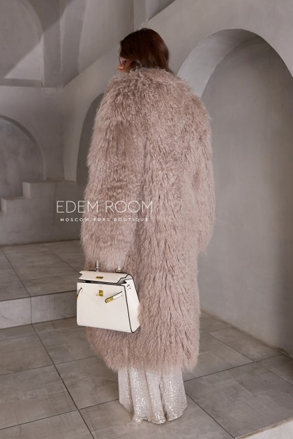 длинная шуба из ламы