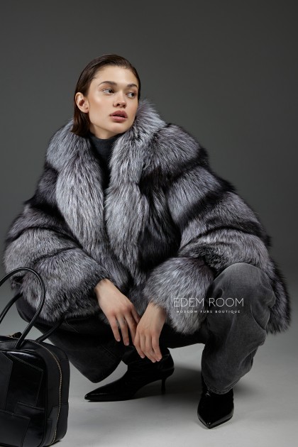 полушубок из чернобурой  лисы