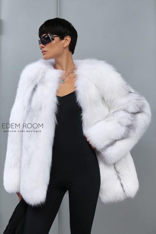 шуба из белой кристовой лисы 