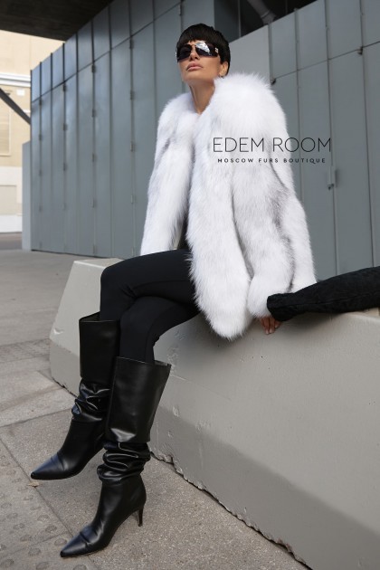 шуба из белой кристовой лисы 