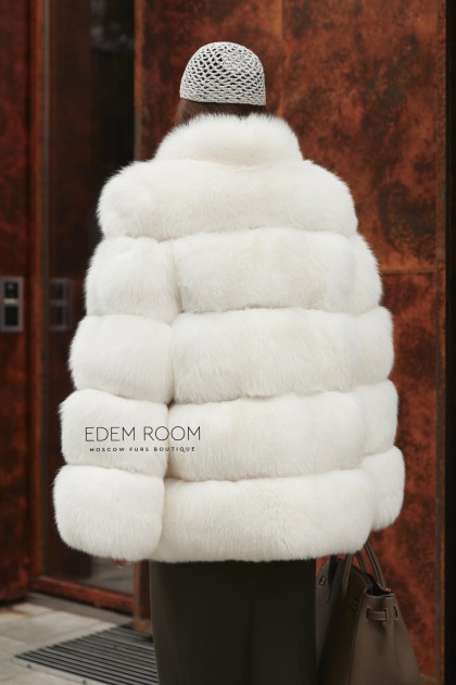 белая шуба из лисы