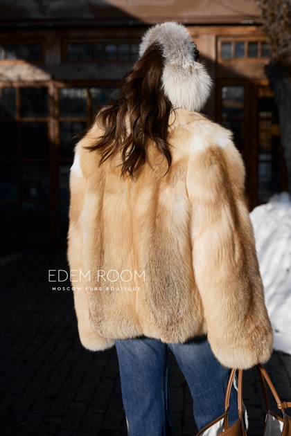 полушубок из меха рыжей лисы