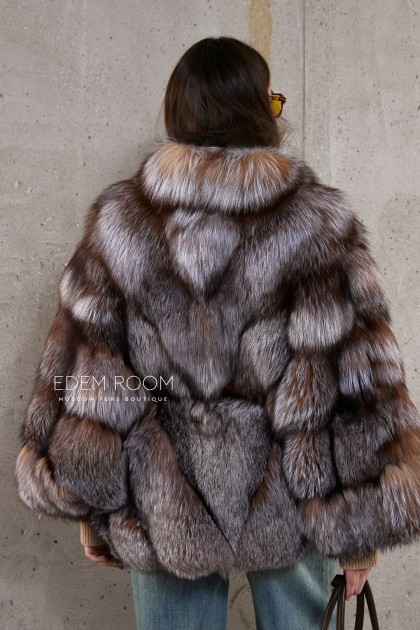 шуба из меха лисы