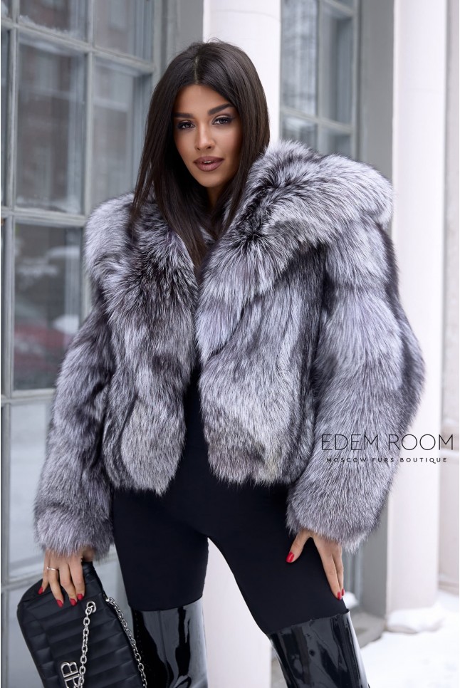 короткая шуба из чернобурой лисы