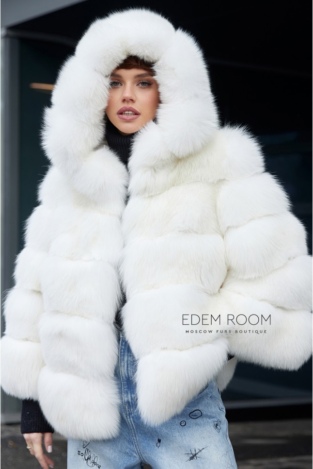 полушубок из белой лисы