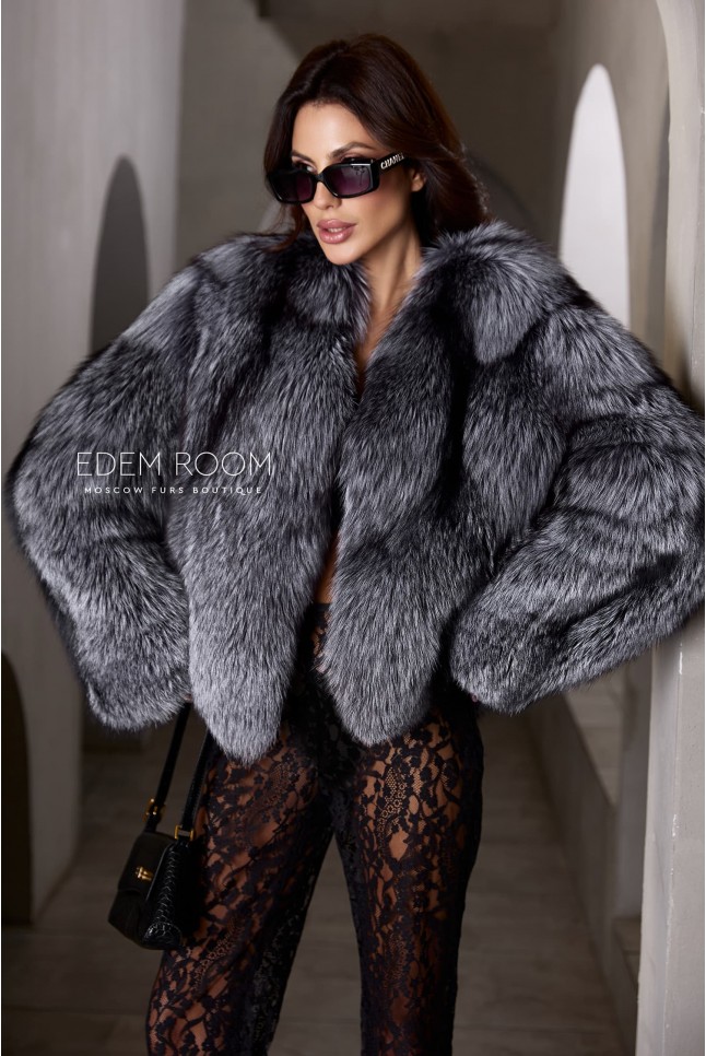 короткая шуба из чернобурой лисы
