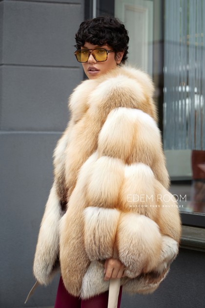 шуба - пончо из лисы