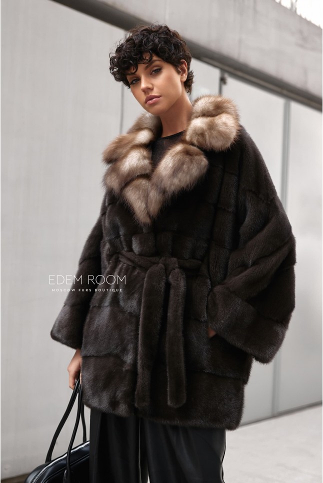 норковое пончо с воротником из куницы