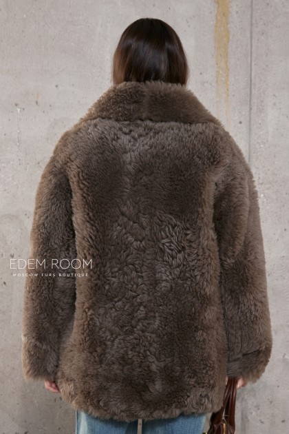 короткая шубка из овчины
