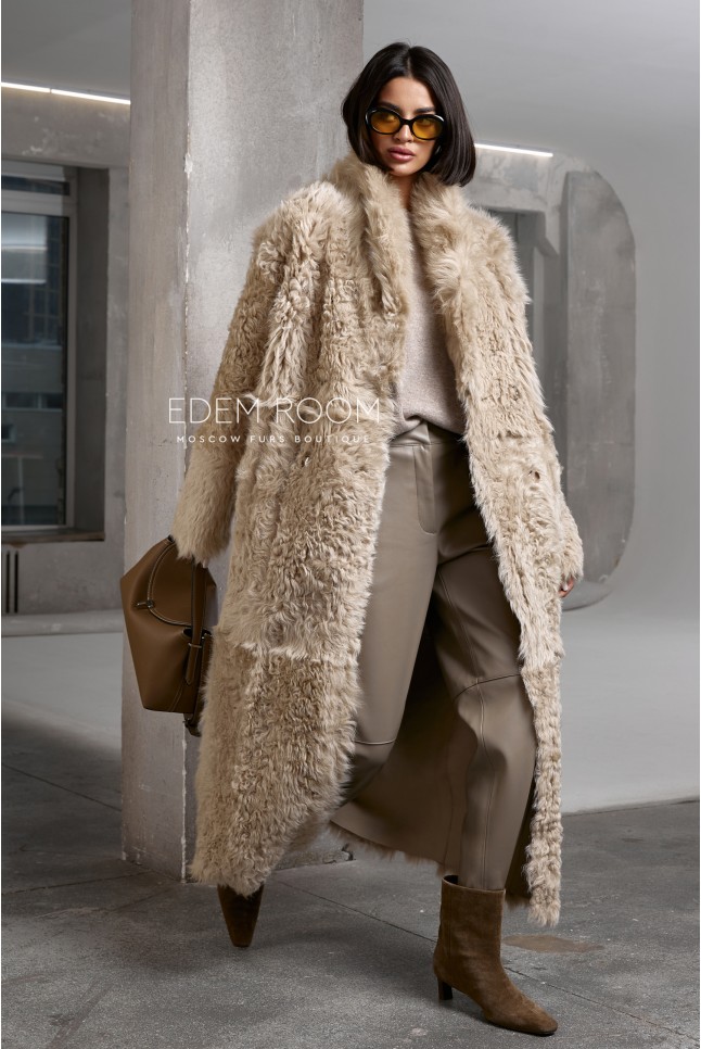 удлиненная шуба из тиграды