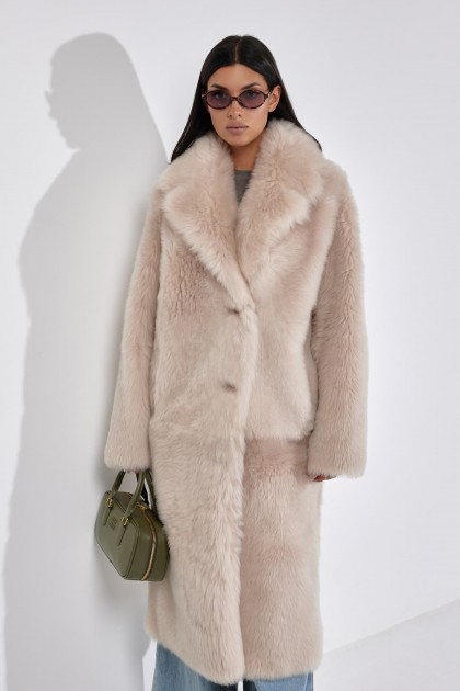 Итальянская шуба с аппликацией 