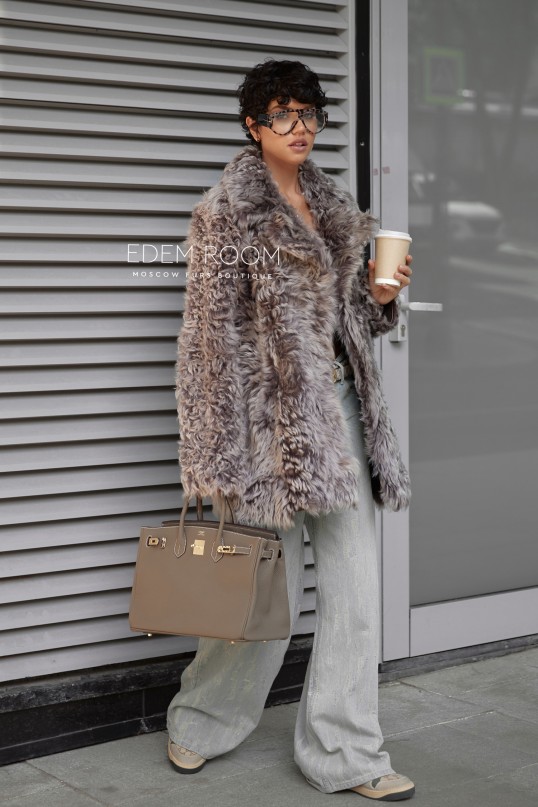 полушубок из меха тиградо