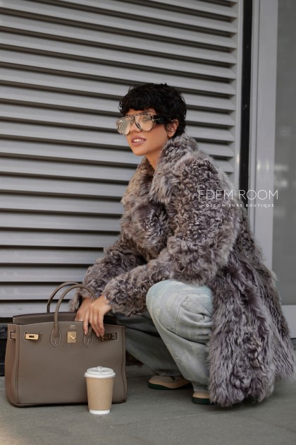 полушубок из меха тиградо